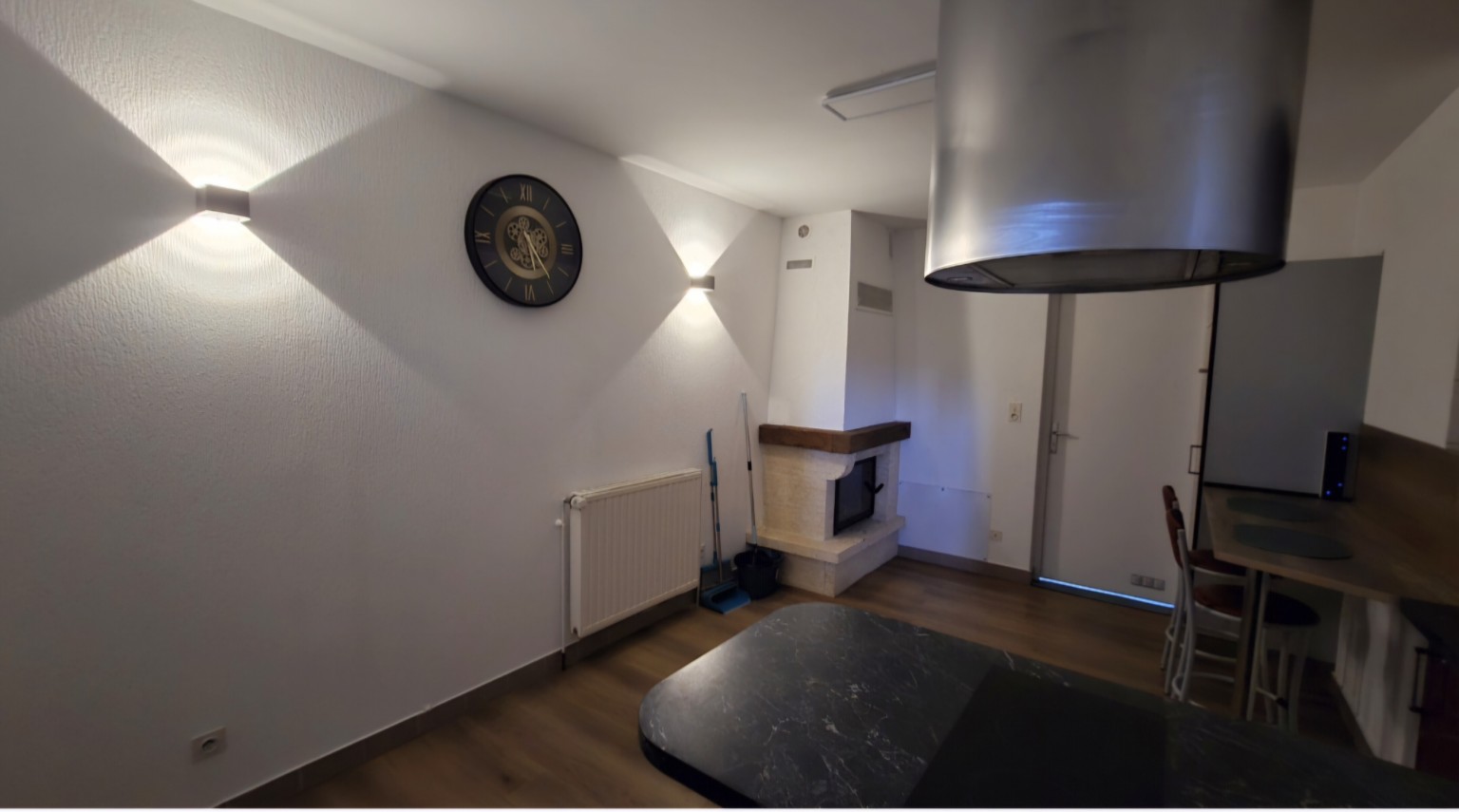 Cuisine indépendante avec espace repas de l’Appartement 3